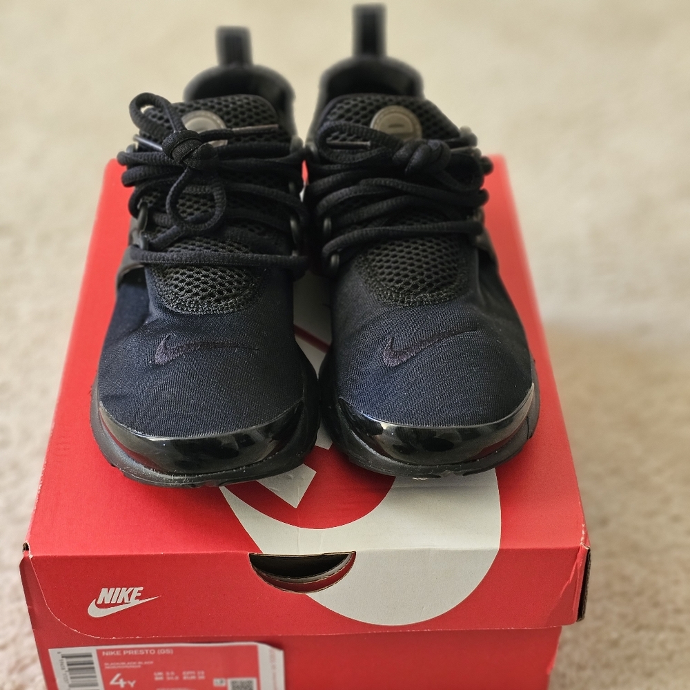 Boys Tennis Shoes